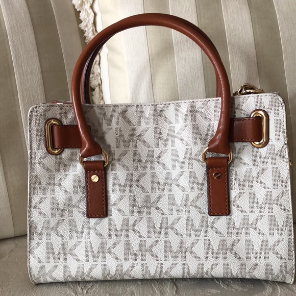 Michael kors purse - Picture 3 of 5